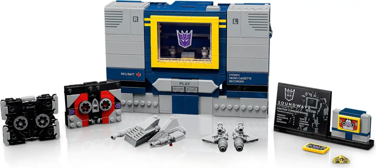 10358 - Transformers: Soundwave