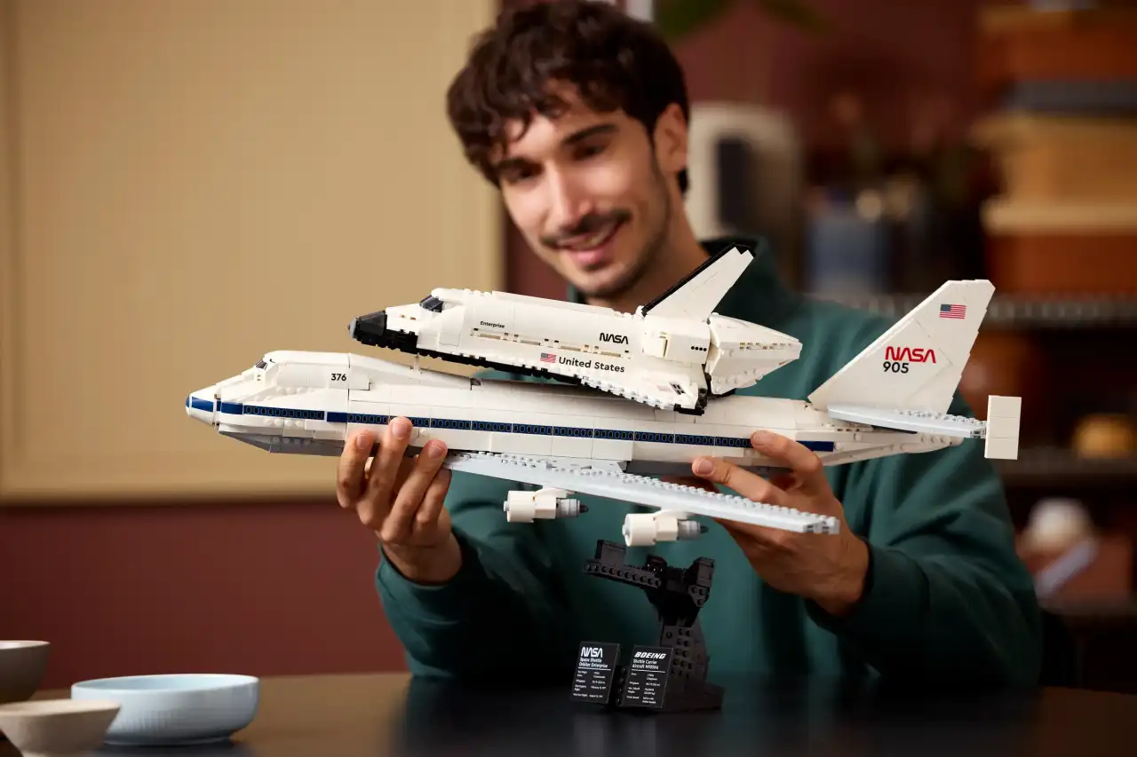 10360 - Shuttle Carrier Aircraft