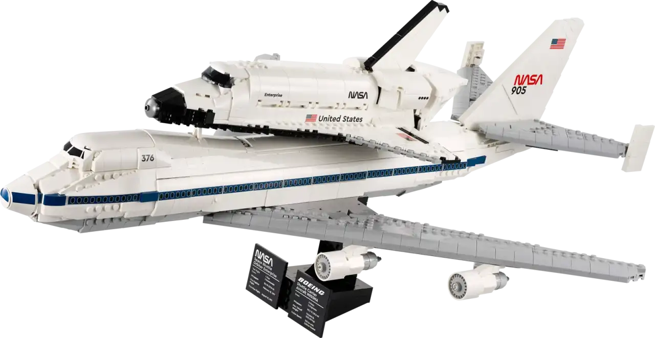 10360 - Shuttle Carrier Aircraft