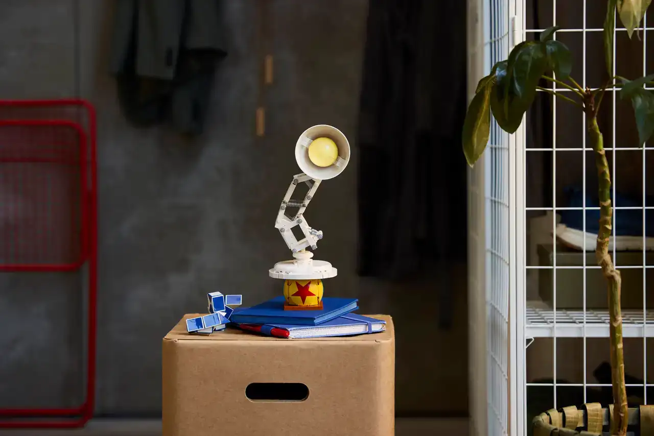 21357 - Disney Pixar Luxo Jr.