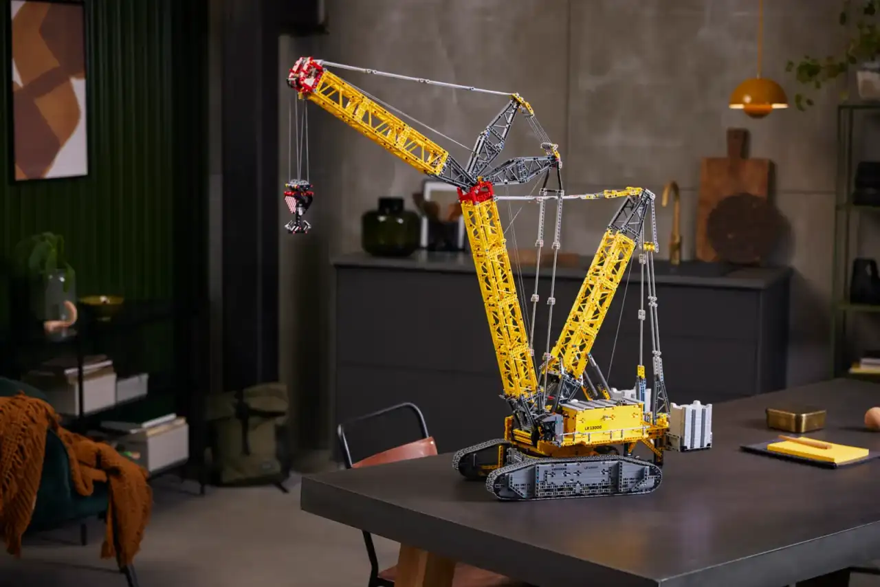 42146 - Liebherr Crawler Crane LR 13000