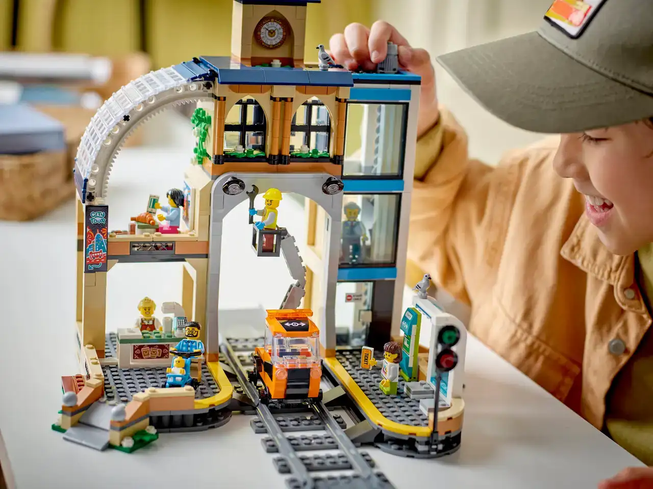 60469 - Central Train Station