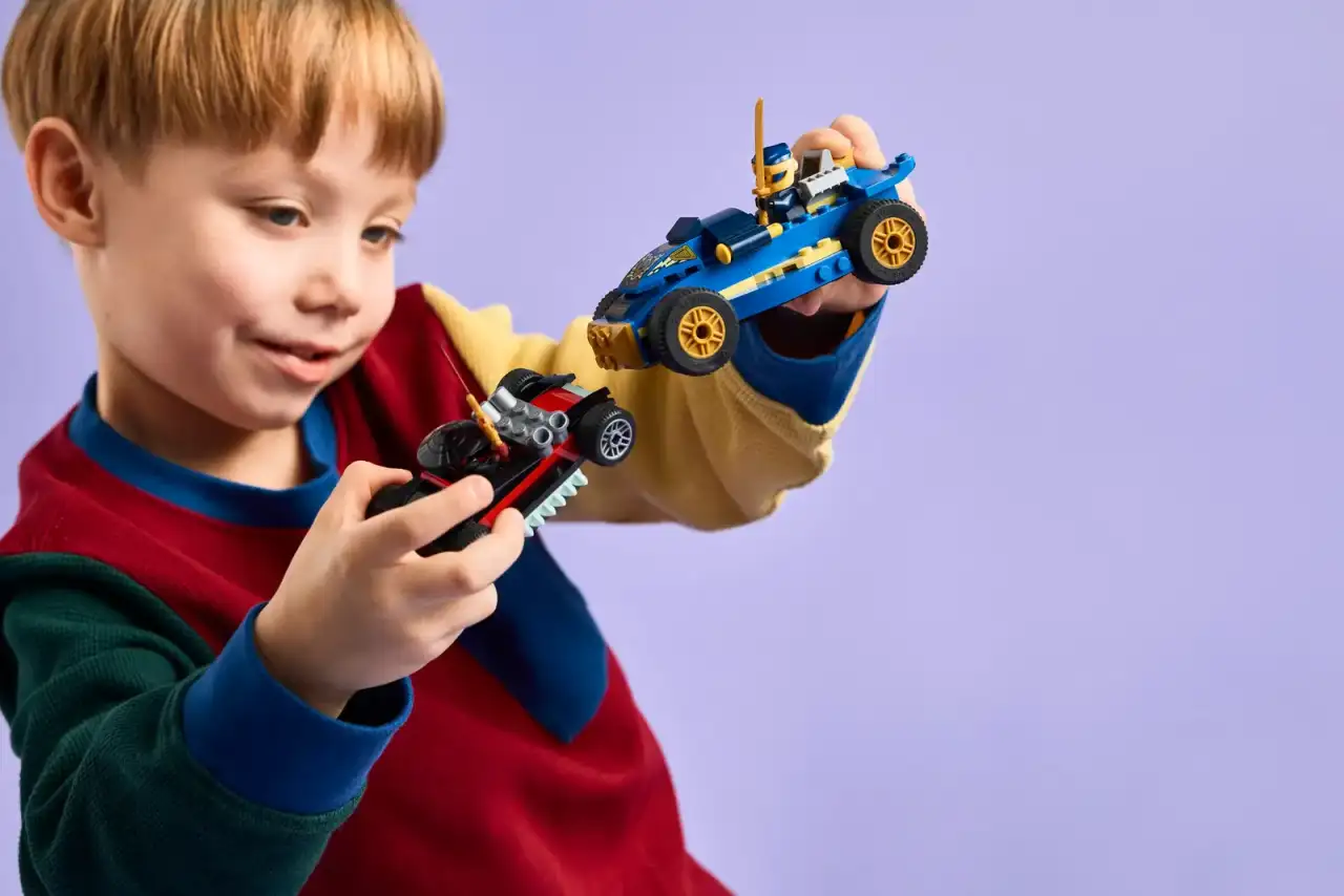71840 - Rogue vs. Drix Race Car Duel