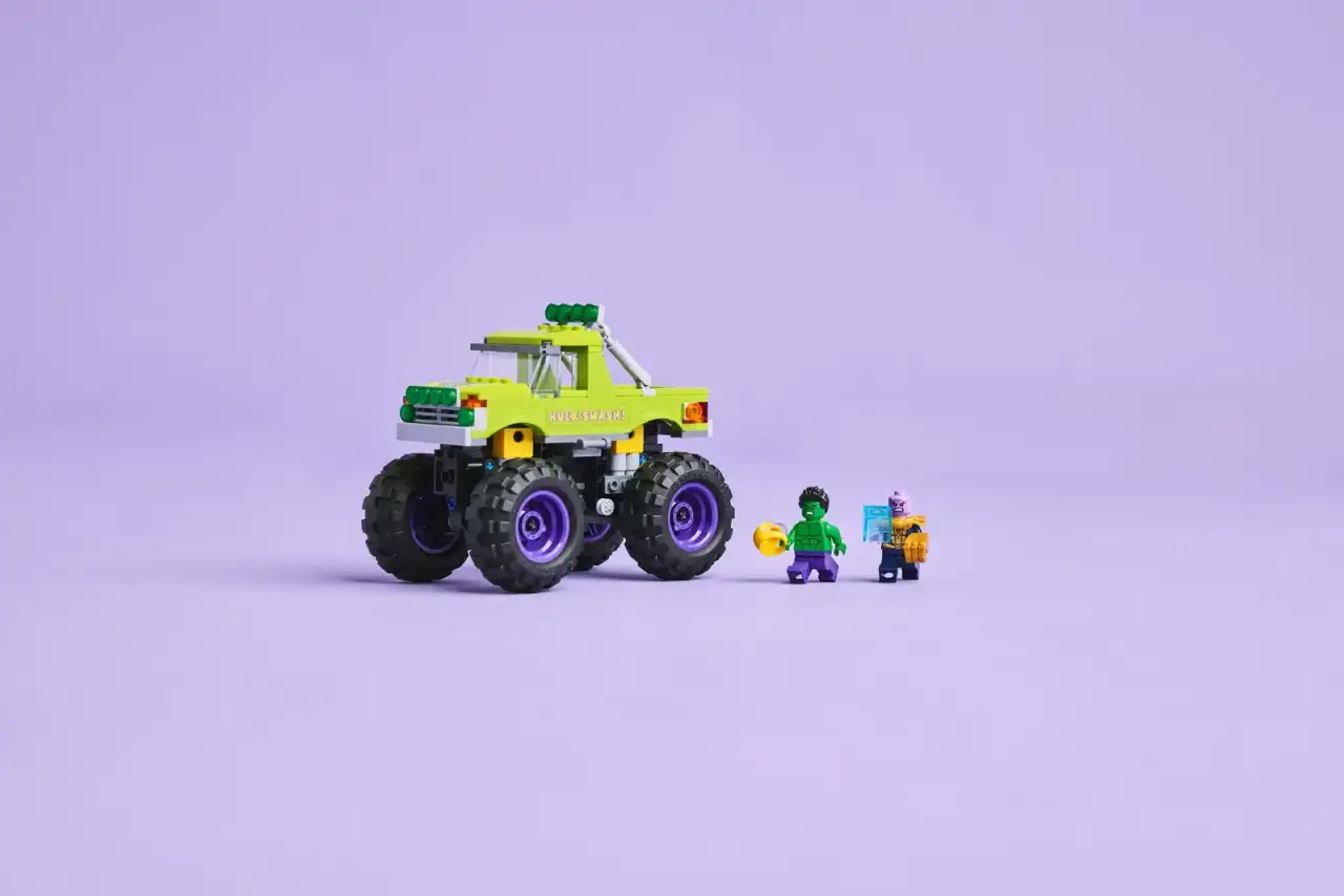 76312 - The Hulk Truck vs. Thanos