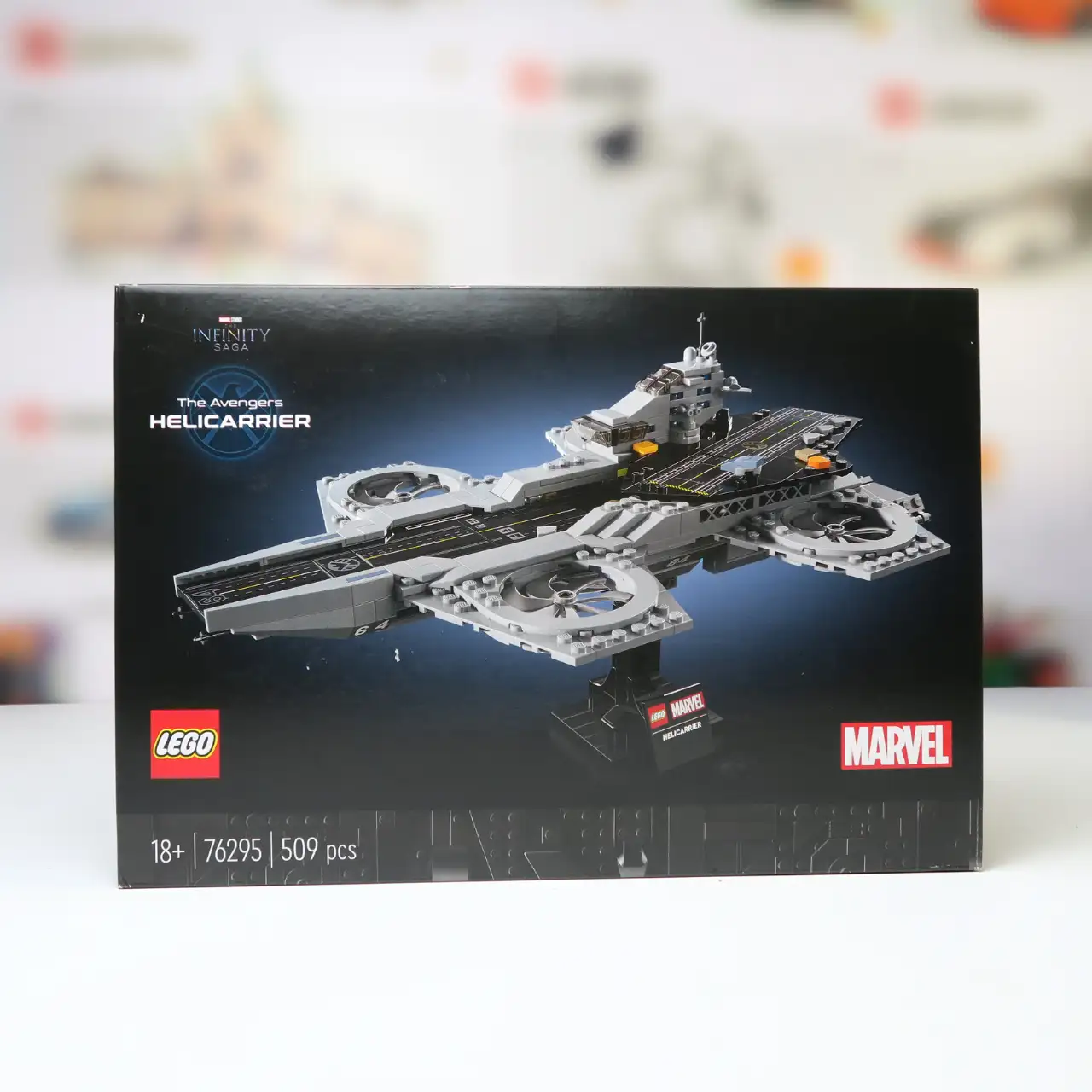 76295 - The Avengers Helicarrier