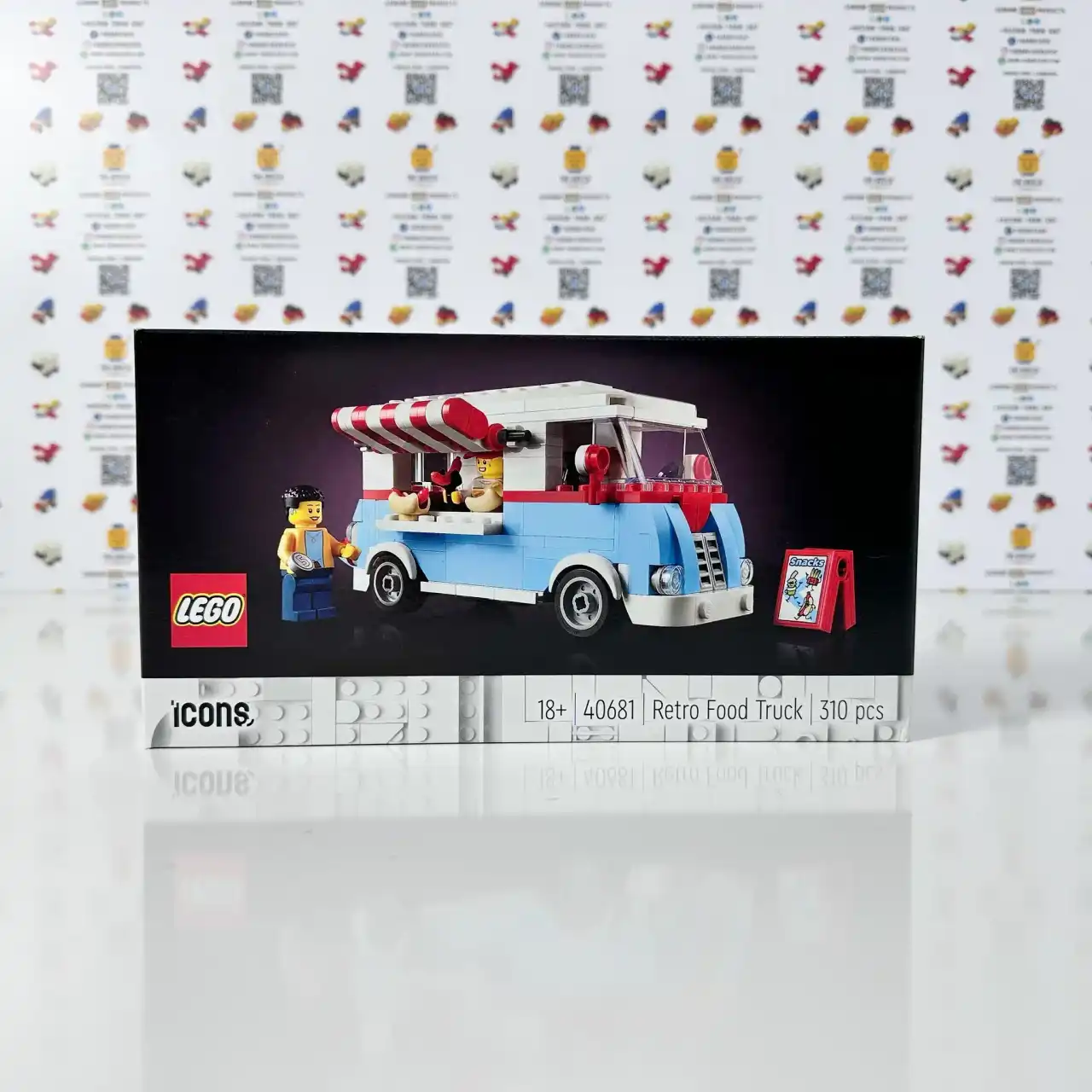 40681 - Retro Food Truck