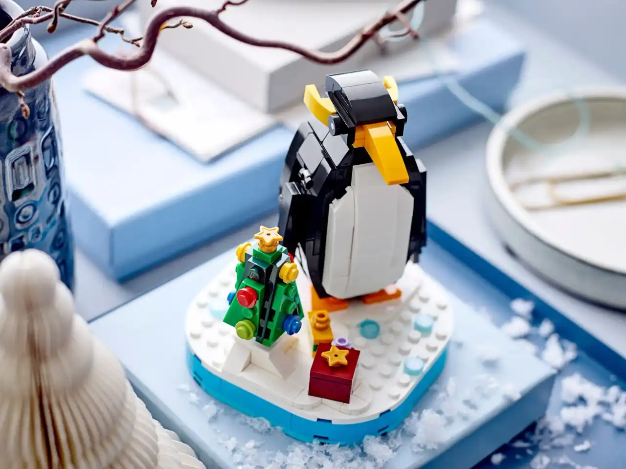 40498 - Christmas Penguin