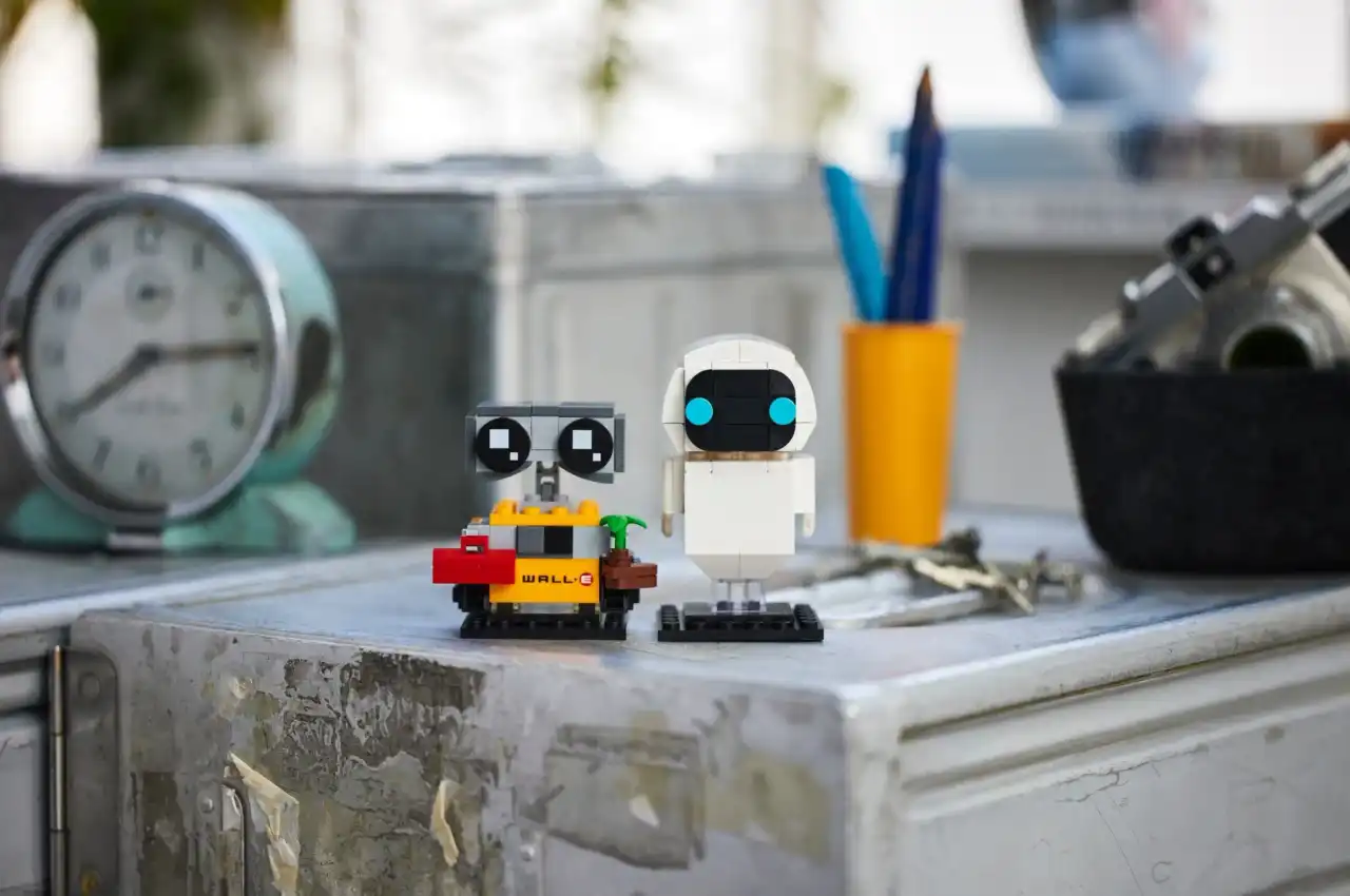 40619 - EVE &amp; WALL-E