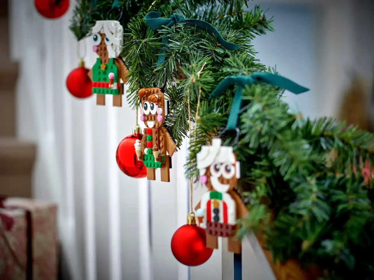 40642 - Gingerbread Ornaments