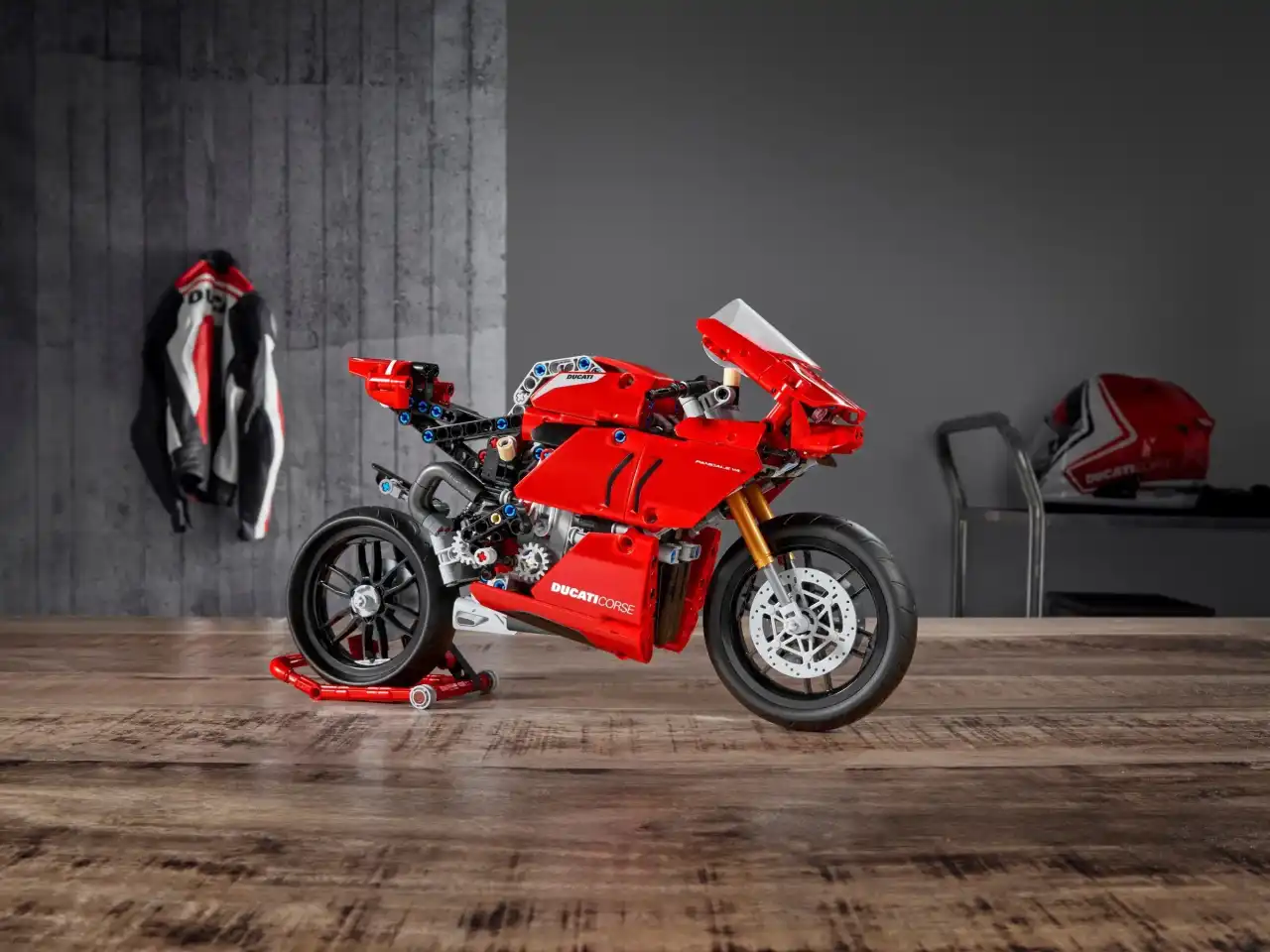 42107 - Ducati Panigale V4 R