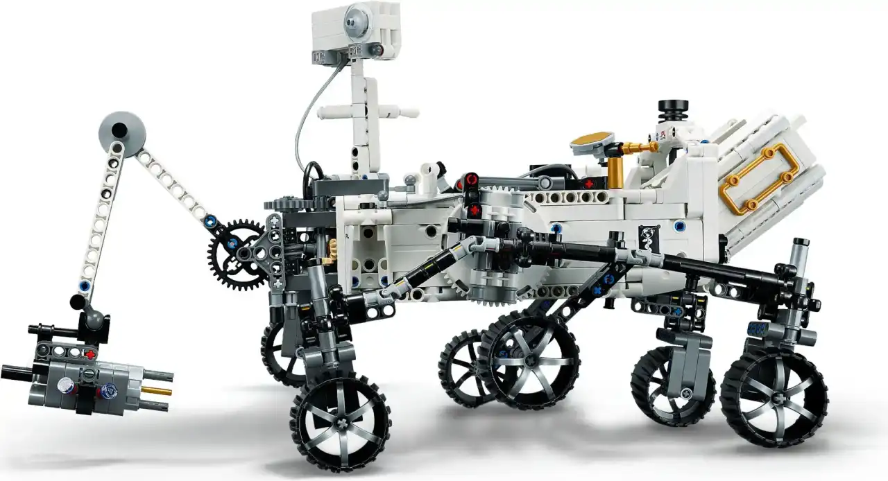 42158 - NASA Mars Rover Perseverance