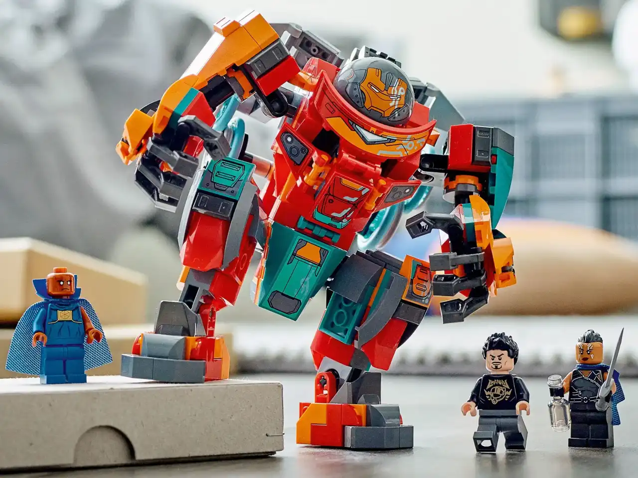 76194 - Tony Stark's Sakaarian Iron Man