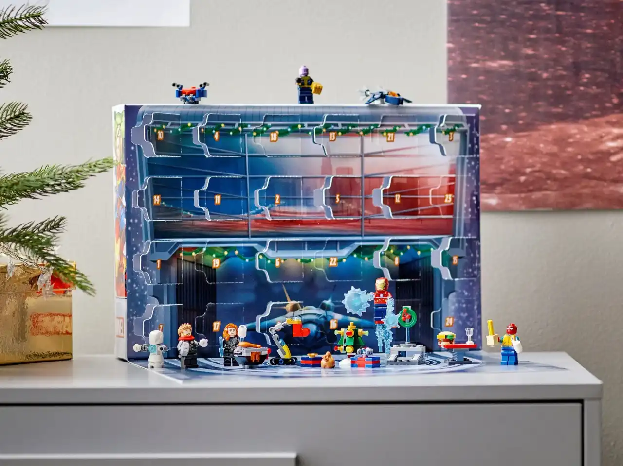 76196 - The Avengers Advent Calendar