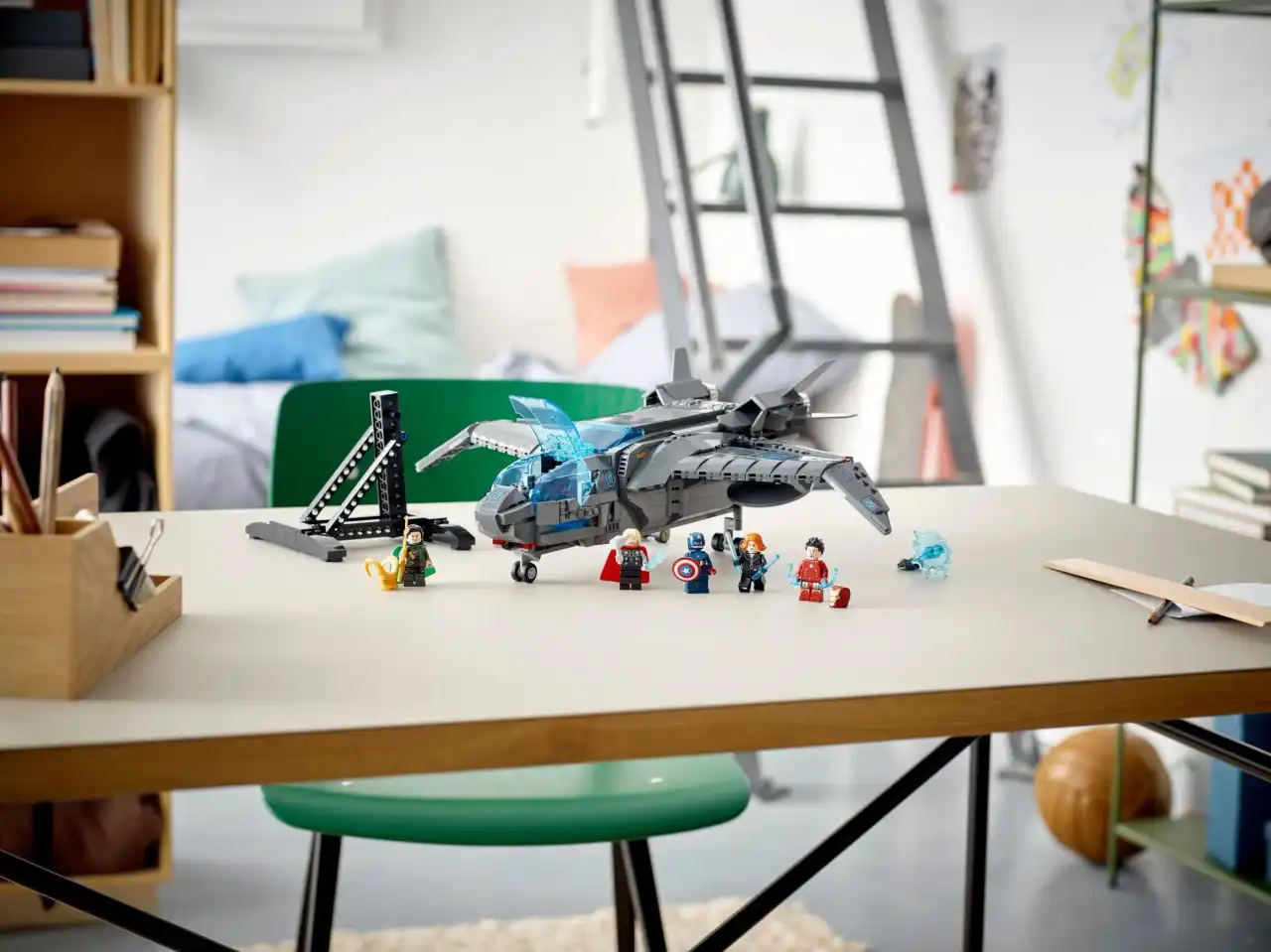 76248 - The Avengers Quinjet