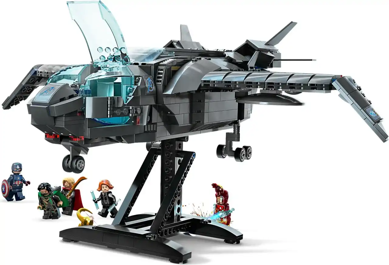 76248 - The Avengers Quinjet