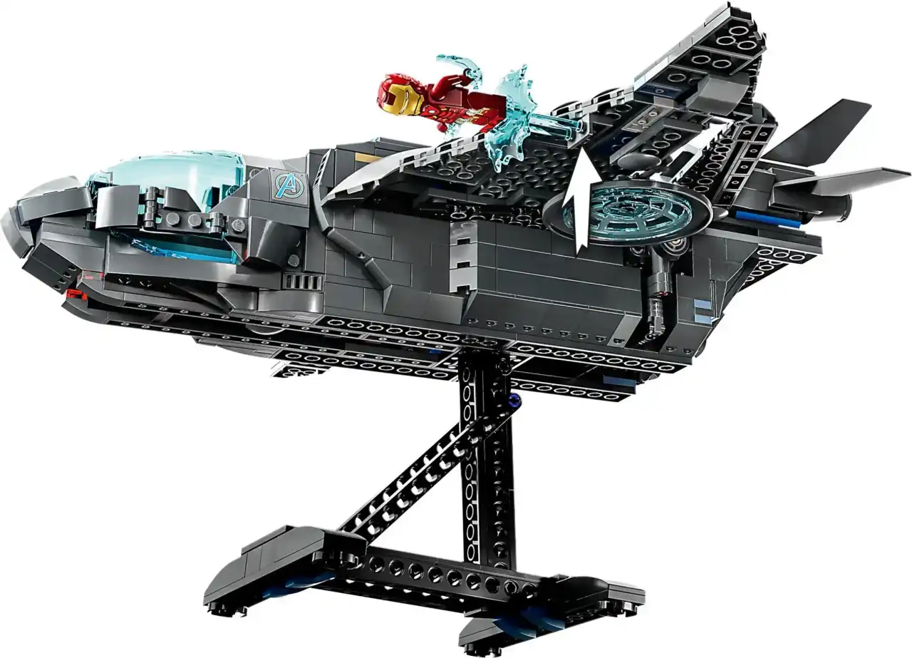 76248 - The Avengers Quinjet