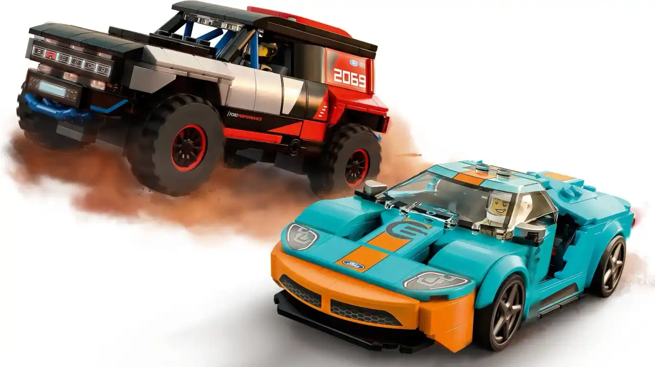 76905 - Ford GT Heritage Edition and Bronco R